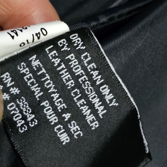 DKNY Size MLeather jacket - Picture 5 of 7